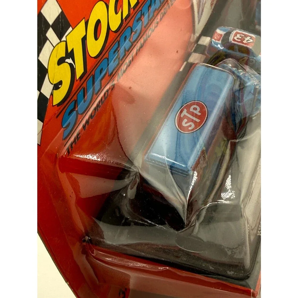 Vintage 1991 Galoob Micro Machines Stock Car Superstars Richard Petty Race Team